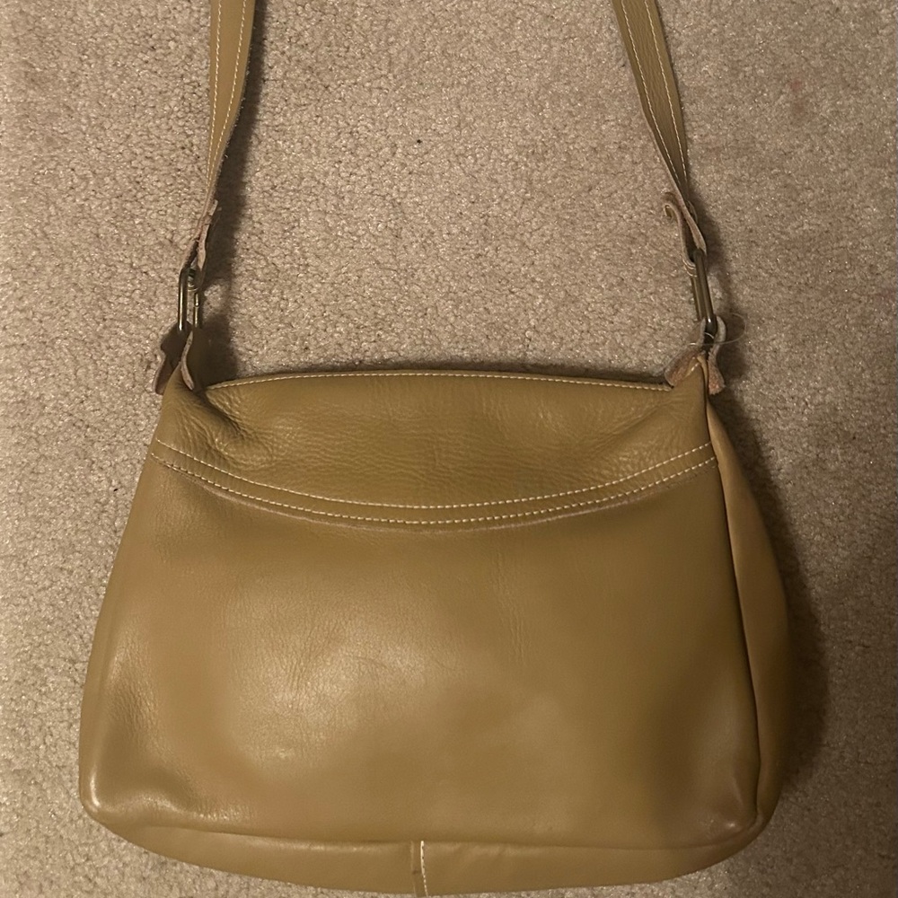 The Crawford’s Chicago Rolling Meadows purse w long strap